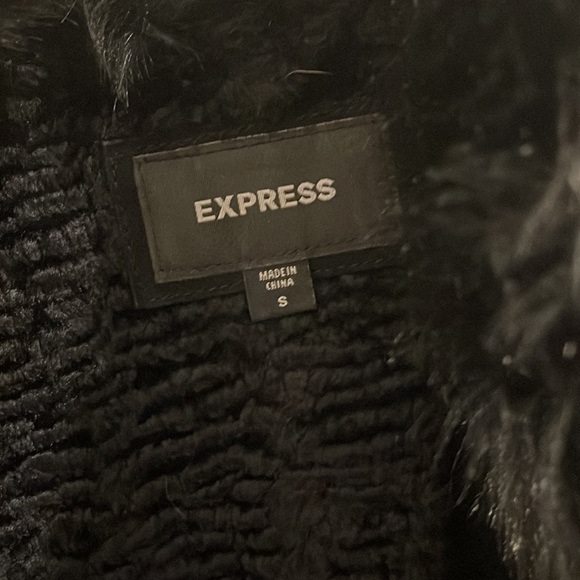 Express faux fur vest black small - Picture 3 of 4